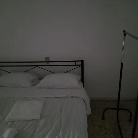 Dias *